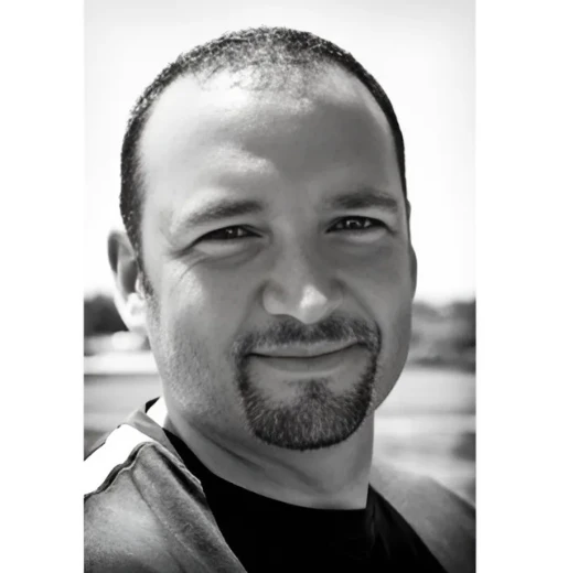 Dr Steven Thiele